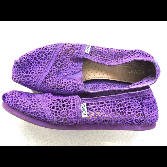 purple lace toms